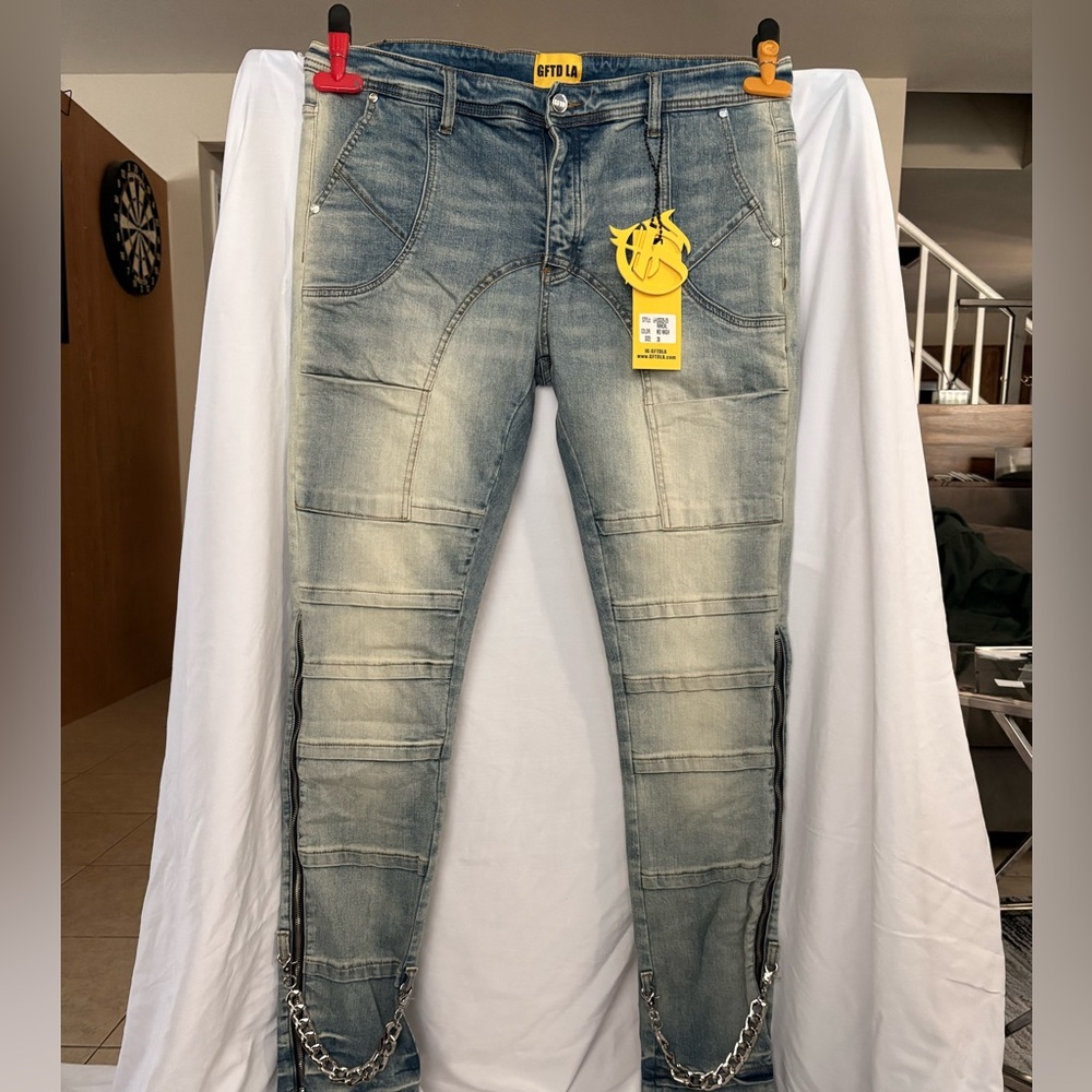 GFTD LA Blue Distressed Chain Zip Moto Jeans – Size 38 – NWT